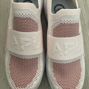🆕 APL Women's TechLoom Bliss Shoes - Pink Size 9 No Box
